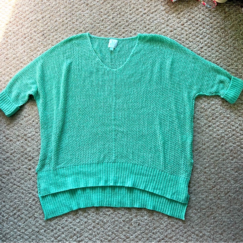 Mint Julep Boutique - Don’t Waste a Moment Sweater